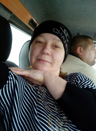 Аня Максимова