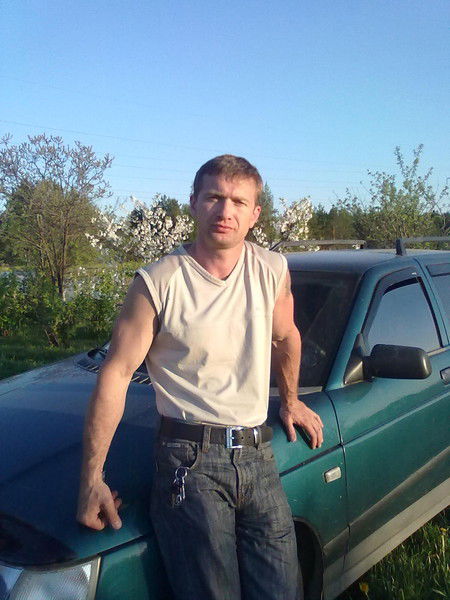 Александр Власов