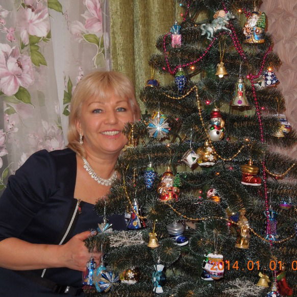 Елена Ларина