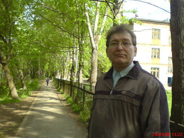 Петр Смолин