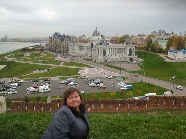 Елена Амирханова