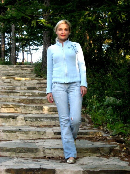 Юля Юленька