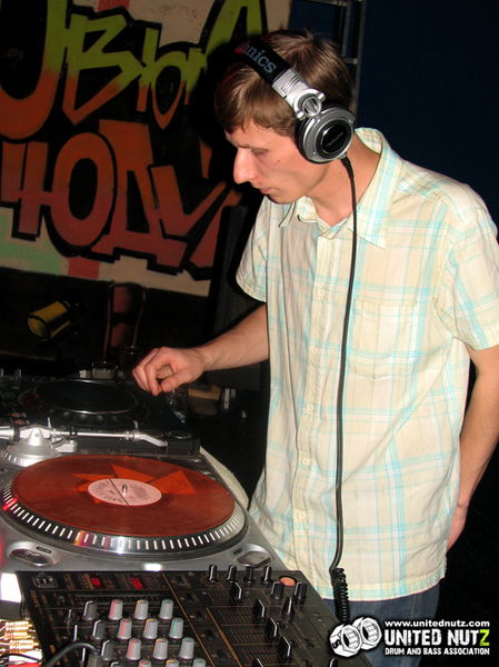 Денис Толмачев