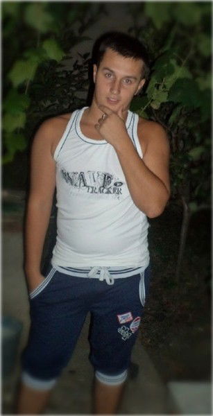 Влад Шаповалов