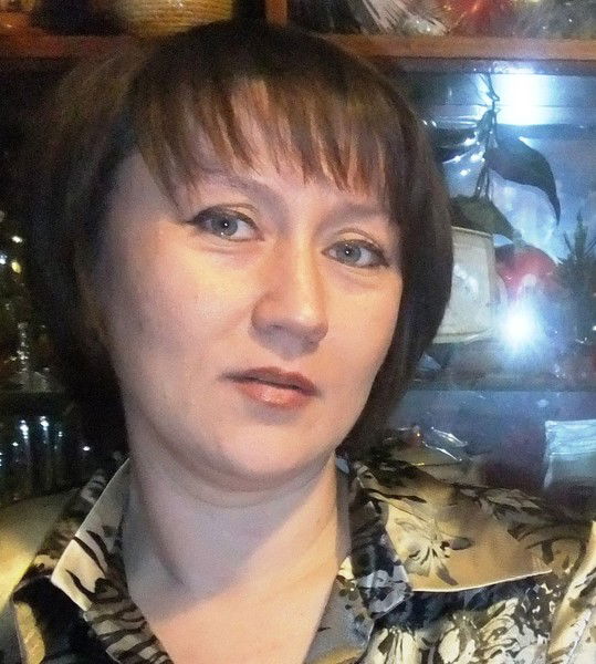 Елена Попова