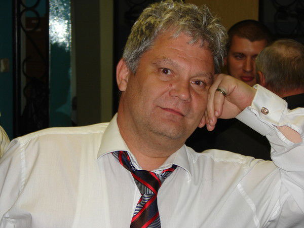 Александр Петров