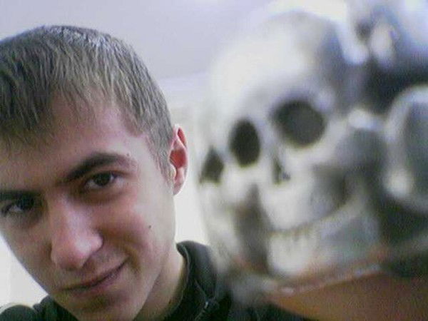 Денис Артамонов