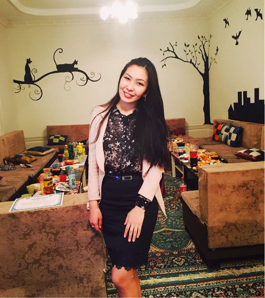 Айша Асанбекова