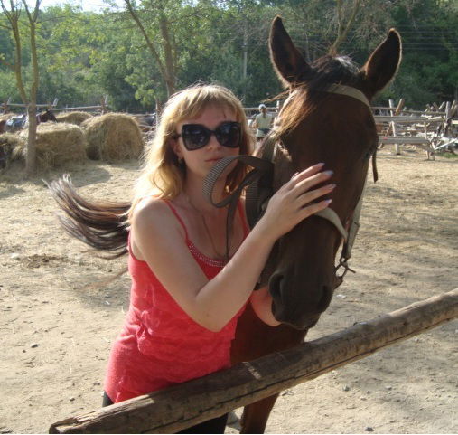 Юлия Сахнова