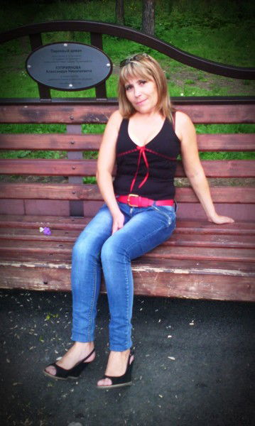 Екатерина Сархандеева