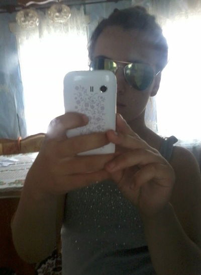 Олечка Санникова