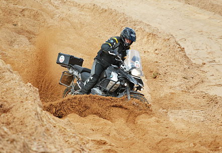 Егор Акакиев