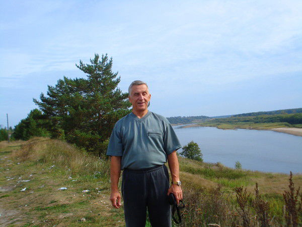 Леонид Жадов