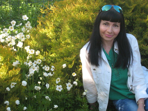 Анжела Макова