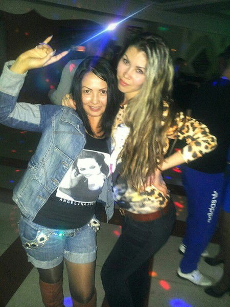 ☆★•m R•★☆