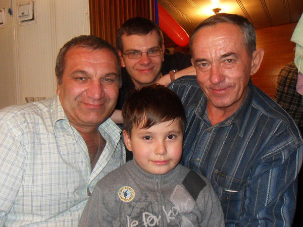 Николай Колотов