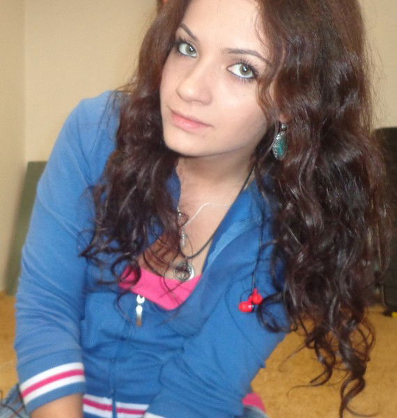 Каринакарина Шеколян