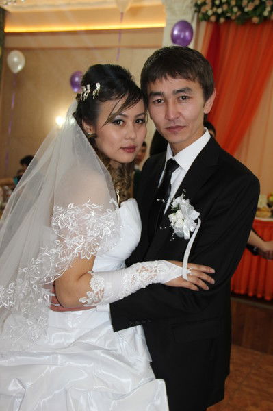 Дин Еркош Love