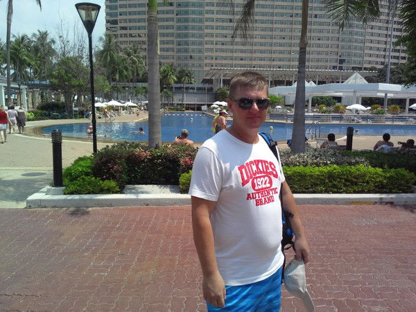 Игорь Зенин