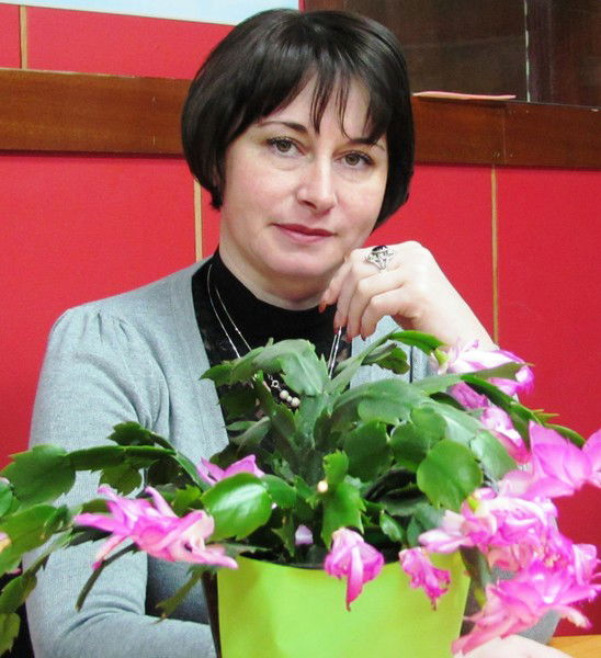 Анна Махнутина