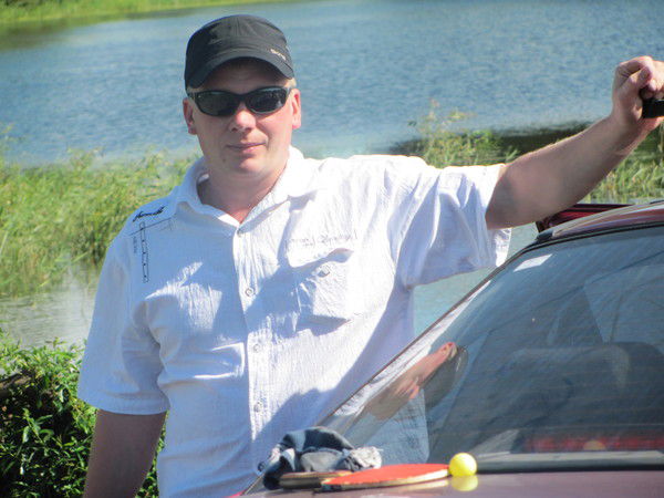 Роман Попов