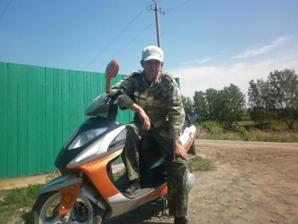 Андрей Петров