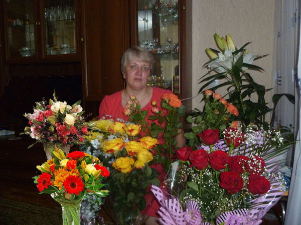 Елена Достовалова