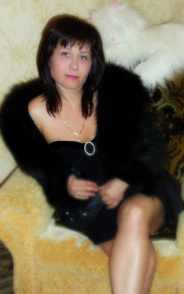 Валя Попова