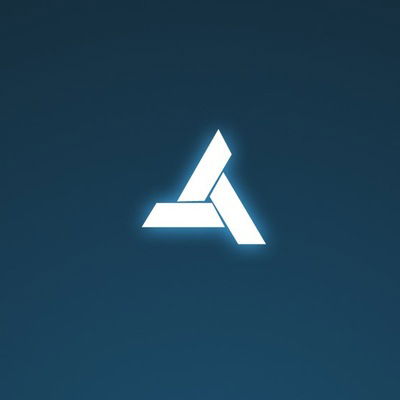 Владислав Николаев