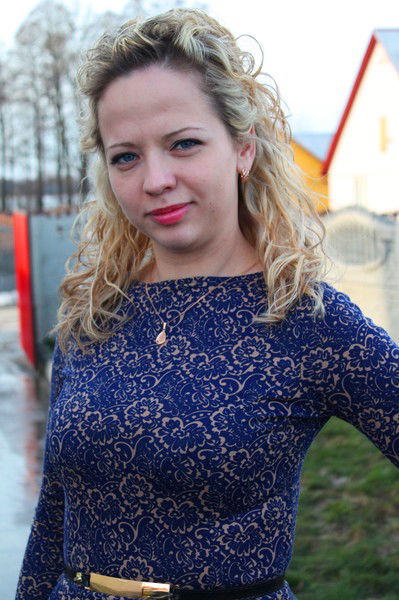 Анна Стрельцова