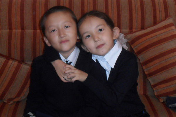 Ерасыл-Еркеназ Амзебек