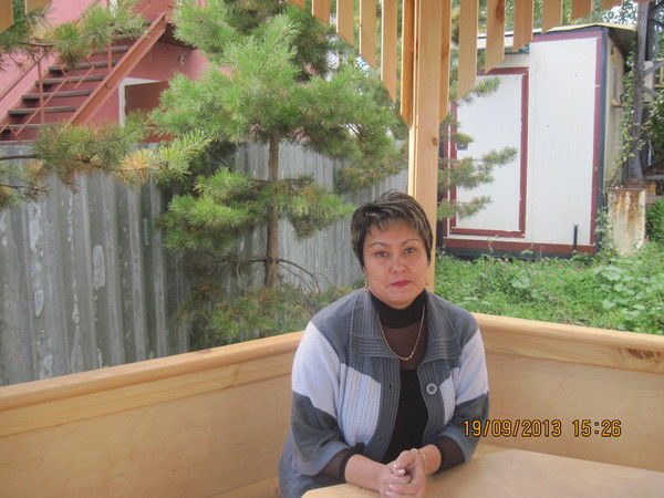 Назым Есенова