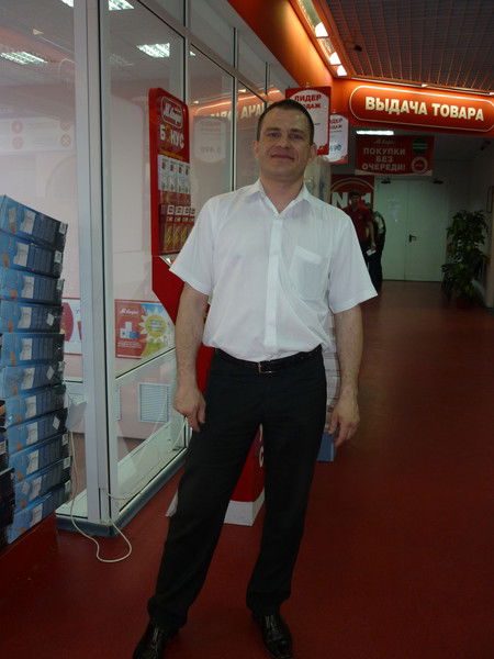 Евгений Шаров