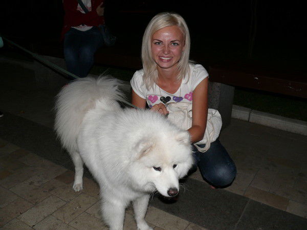 Викки Кучменда