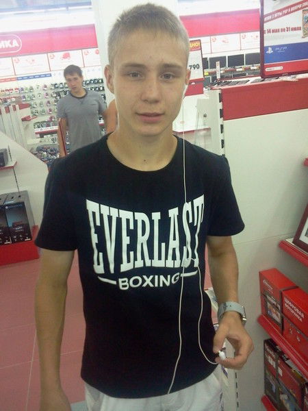 Равилька)))))) 89824717639