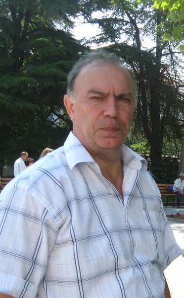 Владимир Молотков