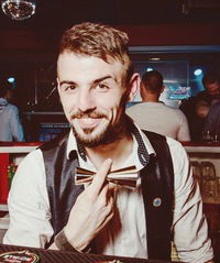 Антон Асташин