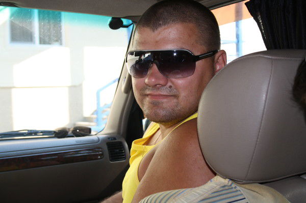 Максим Колесник