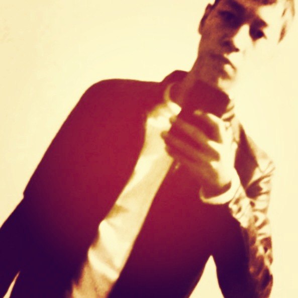 Алишера Абена