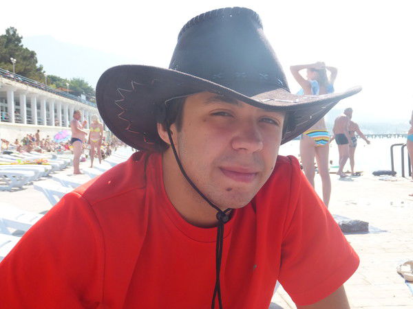 Максим Титов