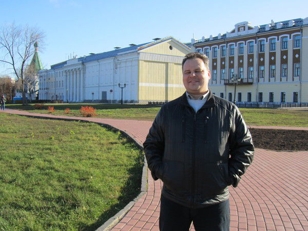 Олег Сарапов