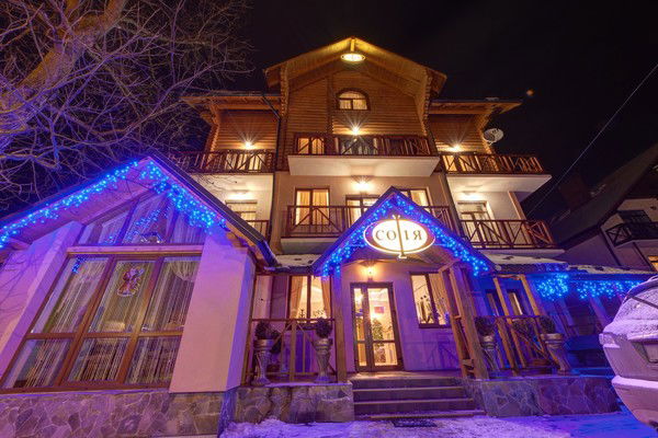 Отель София