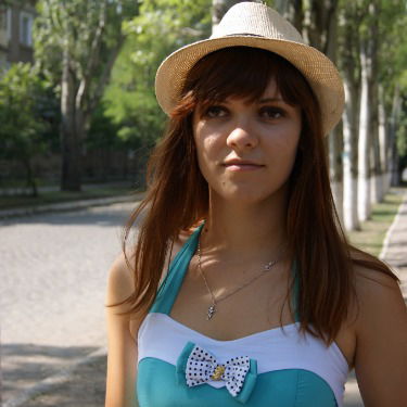 Таня Енакиева