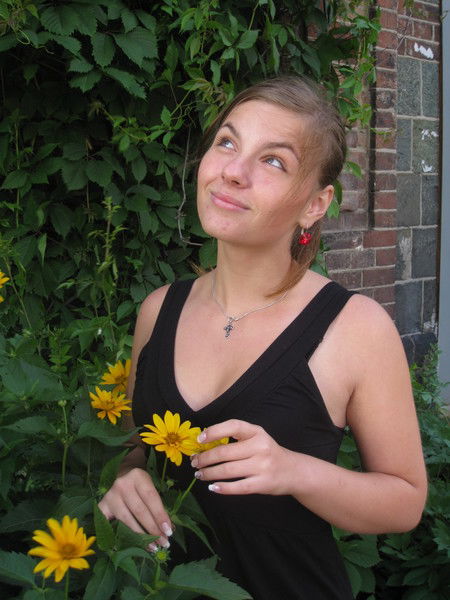 Виктория Пой