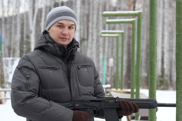 Денис Фархутдинов