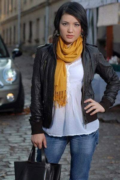 Айнур Жакупова