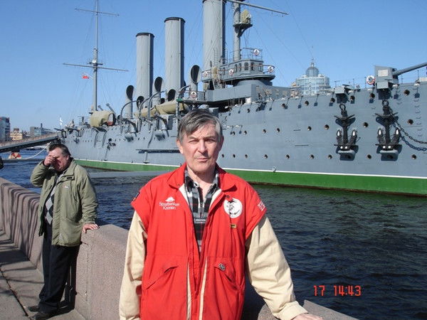 Виктор Савров