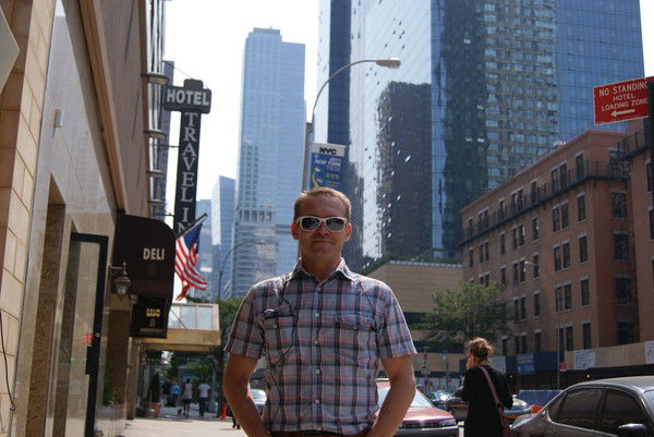 Андрей Ларионов