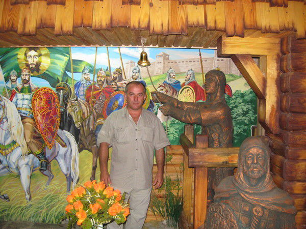 Виктор Толковец