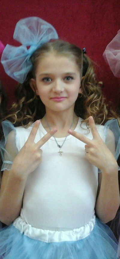 Катя Поносова